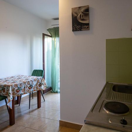 Apartments Gaja Green Ap Sveti Filip i Jakov Ngoại thất bức ảnh